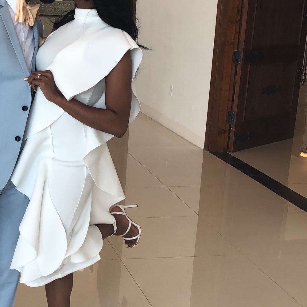 AllAboutWhite Dress!